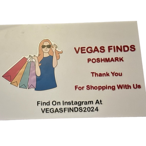 Meet your Posher…… Vegas Finds - Picture 3 of 5